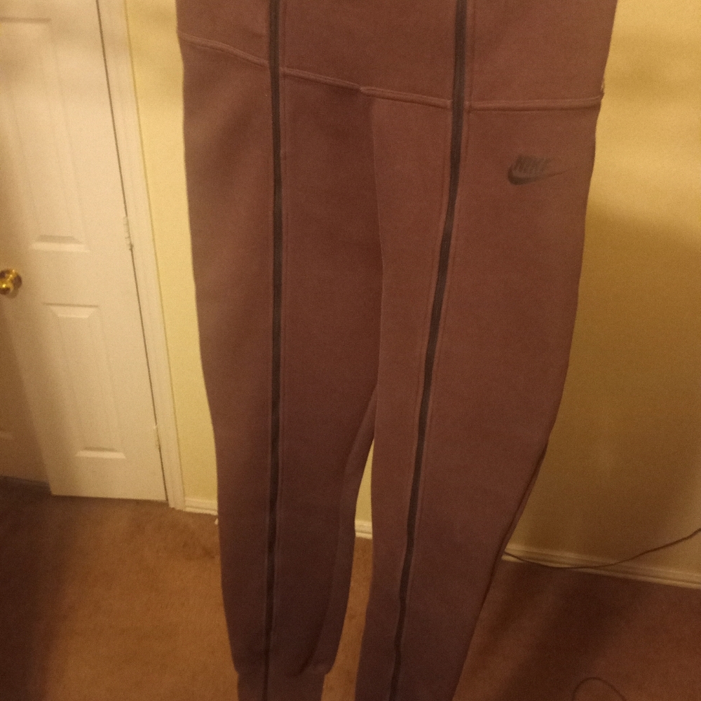 NKE PANTS